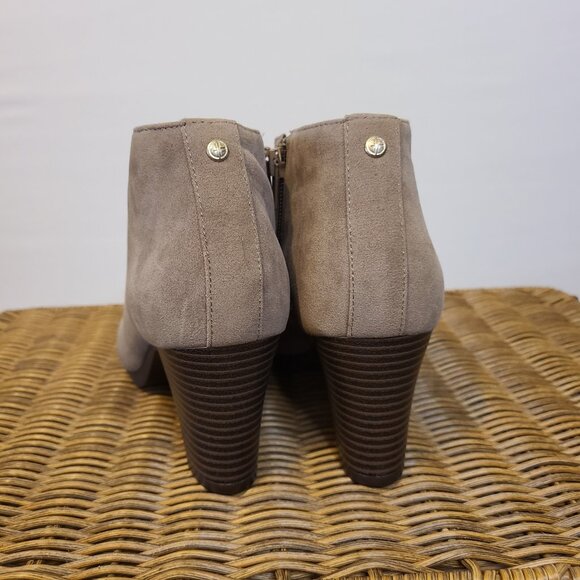 Giani Bernini Taupe Suede Ankle Boots Size 8M - Picture 3 of 6